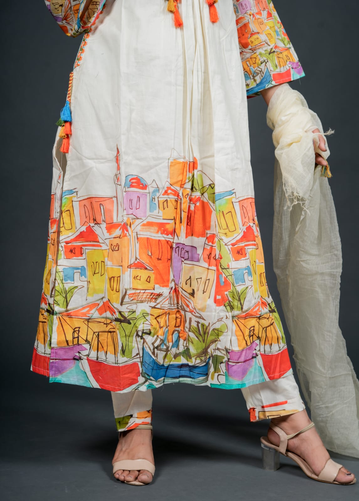 Off White Embroidery Cotton Kurta Set With Digital Print